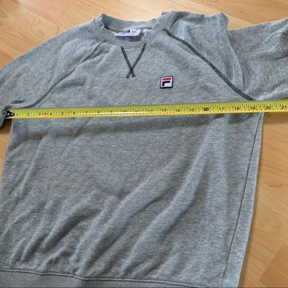 Grey Fila Sweater Size Medium - Picture 9 of 9